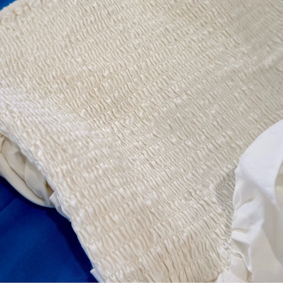 EXPRESS Classic White Smocked Ruffle Blous - Picture 5 of 6